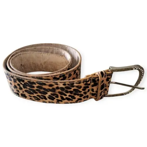 Cinto Feminino Estampa de Oncinha com Fivela Metálica Decorada