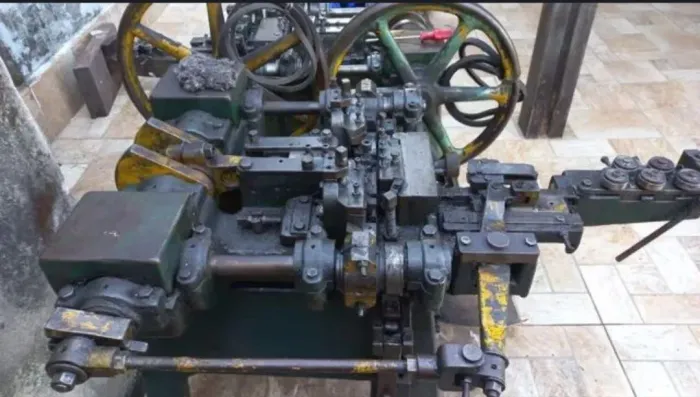 Máquina de fabricação de pregos industrial