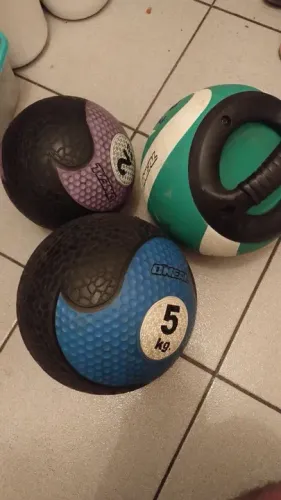 Bolas de treino para exercícios