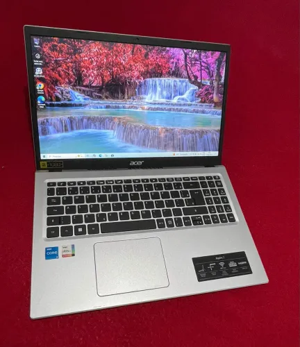 NOTEBOOK ACER I5 11G PRATA SEMI NOVO,08GB RAM,SSD 256GB,ALTO DESEMPENHO,NEGOCIÁVEL