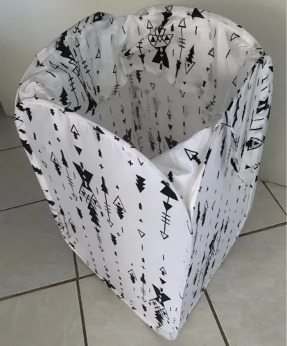 Cesto/bolsa organizadora para roupas/brinquedos