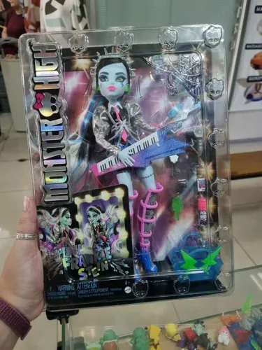 Boneca MONSTER HIGH FRANKIE STEIN