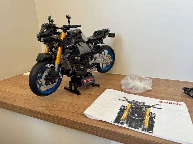 Lego Yamaha MT10 (Chinês)