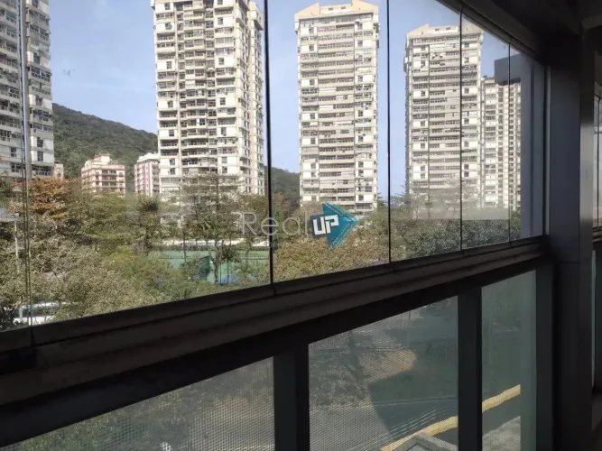 SALA COMERCIAL - COM VAGA - SÃO CONRADO