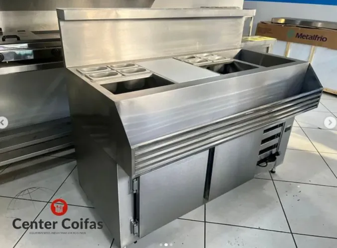 Estação de montagem bartender sob medida