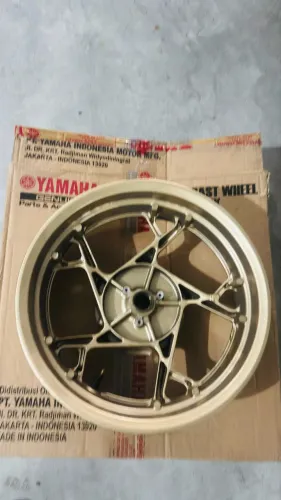 Roda traseira xmax 250 e 300 cc