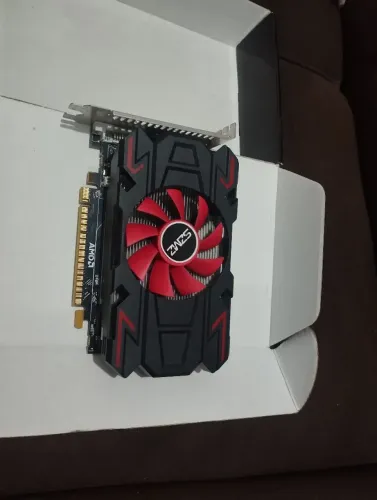 Vendo Placa de Vídeo HD 6750 1GB DDR5