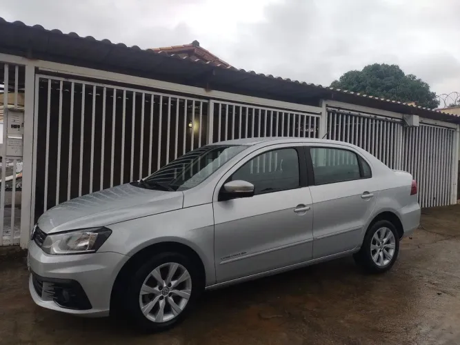 Volkswagen Voyage Comf/highli. 1.6 MI T.flex 8V 4P 2017