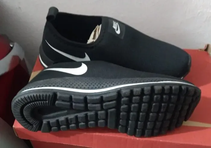 sapatenis nike (novo na caixa)