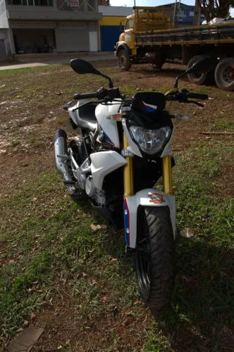 BMW G 310 R