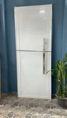 Portas brancas a partir de 555,00