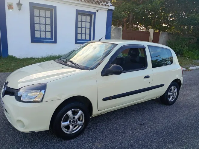 Renault Clio Authentique 1.0/1.0 Hi-power 16V 3P 2013