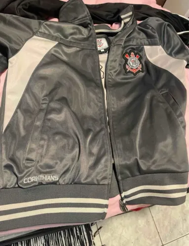 Conjunto agasalho do Corinthians cinza