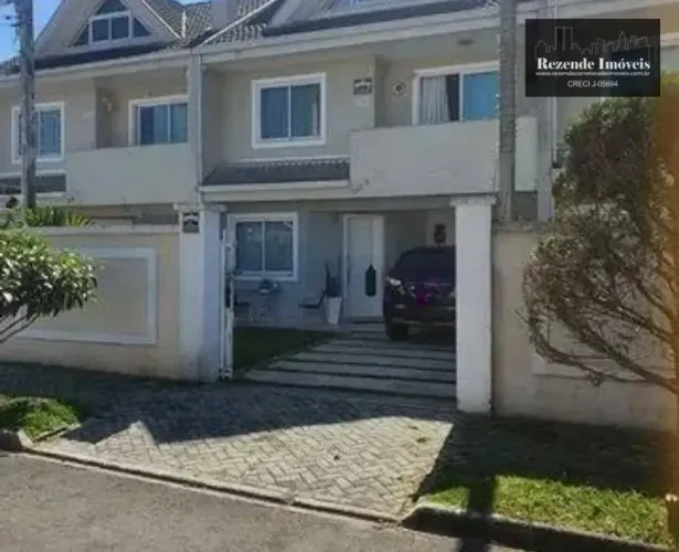 Sobrado Triplex com 3 quartos a venda no Capão da Imbuia