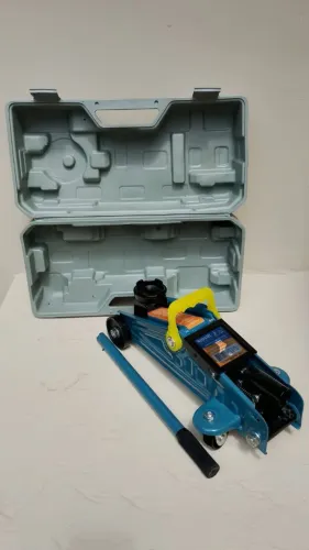 Macaco de carro