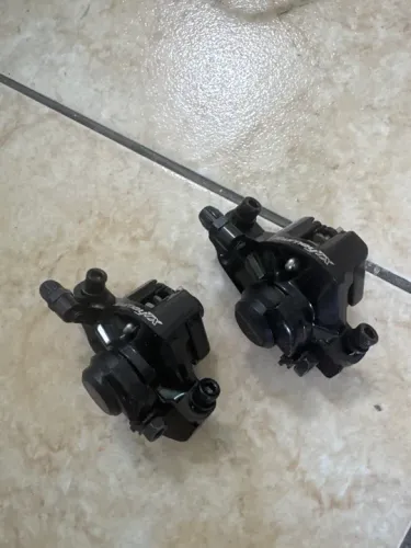 Par de pinça Freios a Disco Shimano mecanico