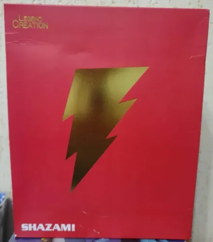 Boneco Shazam - Mezco One 12 Legend Creation 
