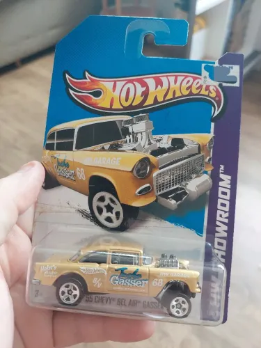 Hot Wheels '55 Chevy Bel Air Gasser dourado