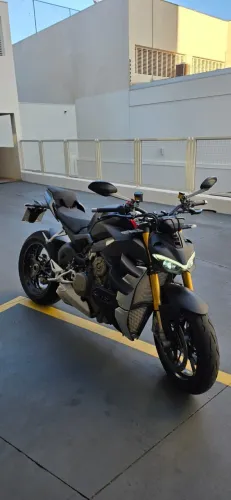 Streetfighter Ducati a Naked mais forte do mundo !