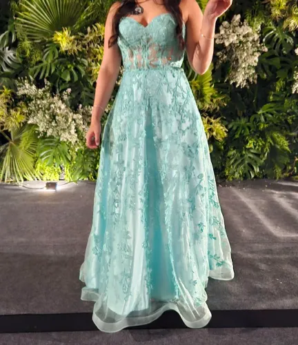 Vestido longo Debutante, Madrinha e Formaturas