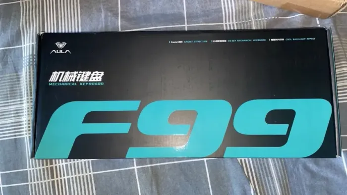 Teclado aula f99
