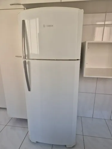 Geladeira Bosch Frost Free Duplex (KDN 42)