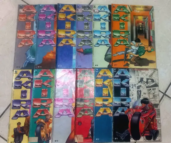 Coleção Mangá Akira (em cores) Ed. Globo. Edições 1 a 30