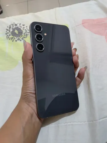 Samsung S23FE 