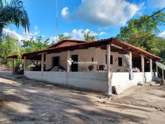 Casa no interior de Caxias a venda