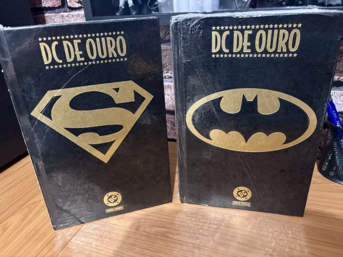 HQ Batman e Superman DC DE OURO