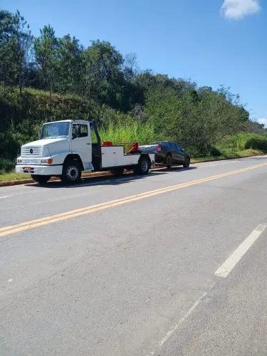 Caminhão Guincho MB 1618, motor 366, Rockwell