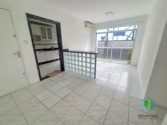 Imóvel para venda com 66 metros quadrados com 2 quartos em Abraão - Florianópolis - SC