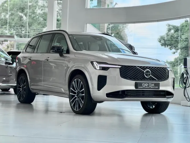 Volvo XC-90 XC 90 T-8 Híbrido Momentum 2.0 5P 2026