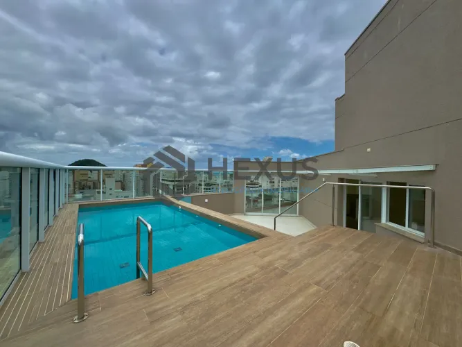 Cobertura duplex com piscina e varanda gourmet vista mar e lazer na Praia das Pitangueiras