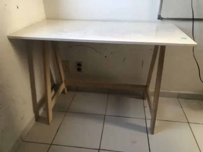 Escrivaninha TokeStok 