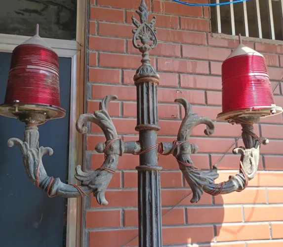 Poste de ferro fundido para jardim 