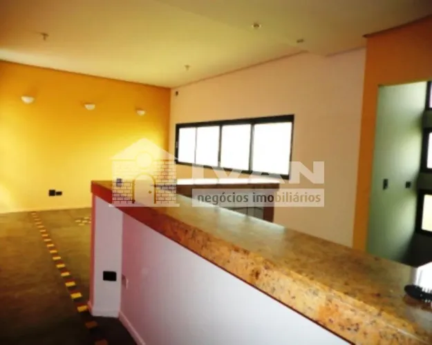 IMÓVEL COMERCIAL