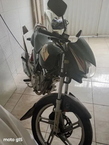 Bem conservado só único dono