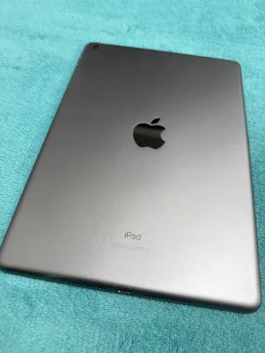 iPad 9ª Geração - 64GB - Caixa e cabo originais.
