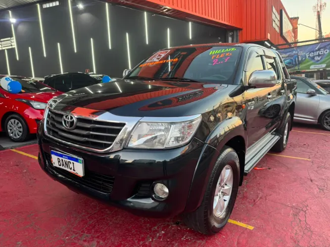 Toyota Hilux CD SR 4X2 2.7 16v/2.7 Flex Aut. 2012
