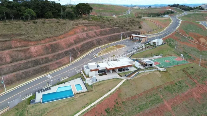 Lote no condomínio Tamboré