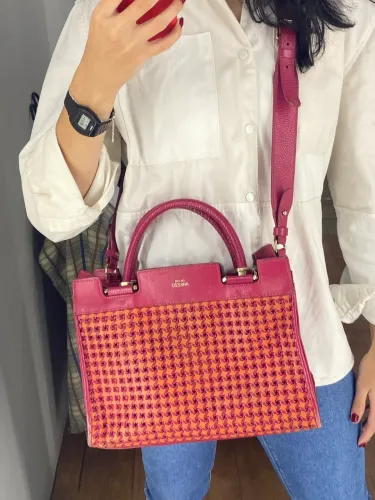 BOLSA AREZZO COURO LEGÍTIMO 2 OPÇÕES DE ALÇA - MÃO E TIRACOLO  