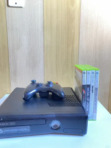     Xbox 360 - Console Desbloqueado - Ótimo Estado