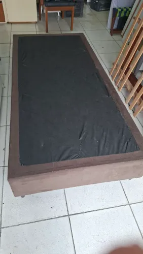 Base box solteiro usado