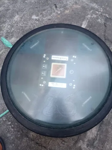 Bóia satélite para pesca de atum