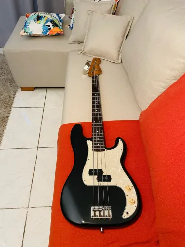 Baixo Squier Precision 93 Japan