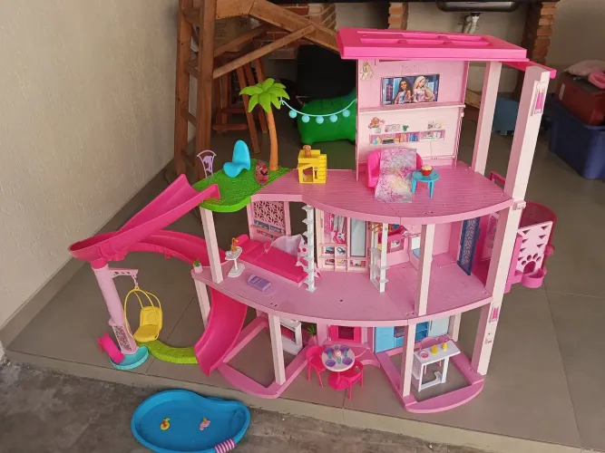 Casa da Barbie, casa de bonecas, casa dos sonhos, Barbie, Ken