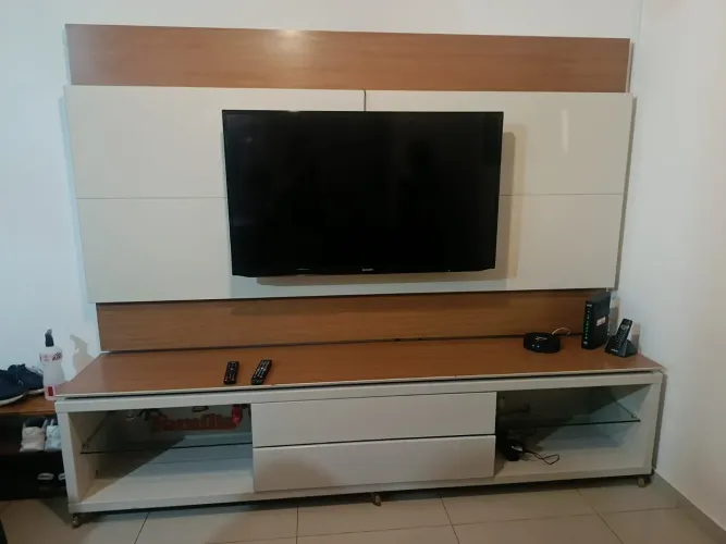 Rack e painel de tv