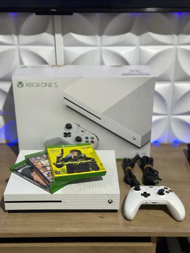 Xbox One S 1tb Completo Novinho
