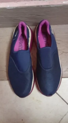 Tênis Actvitta Slip-On Azul Marinho com Solado Pink, nº 39